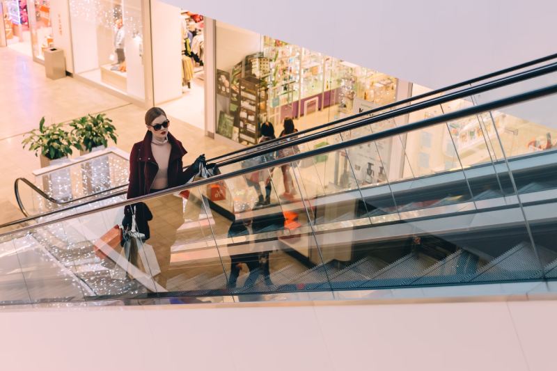 Understanding Customer Behavior in Retail Stores Using SensMax TAC-B 3D-W